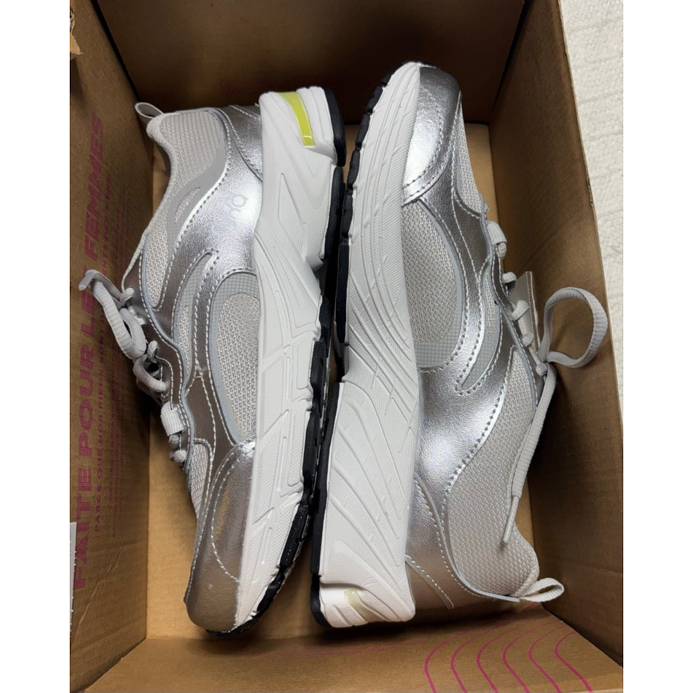 Ryka Lightweight Integrity Silver Lace Up Everyday Walking Sneakers Size 6W NIB